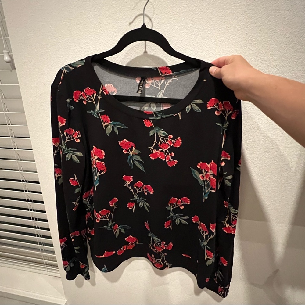 Small Floral Quarter Sleeve Shirt